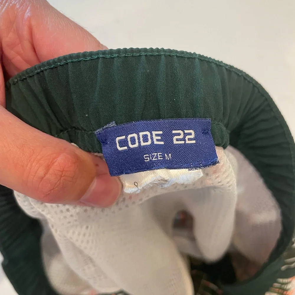 Code 22 men’s swimsuit, size M - Picture 4 of 5